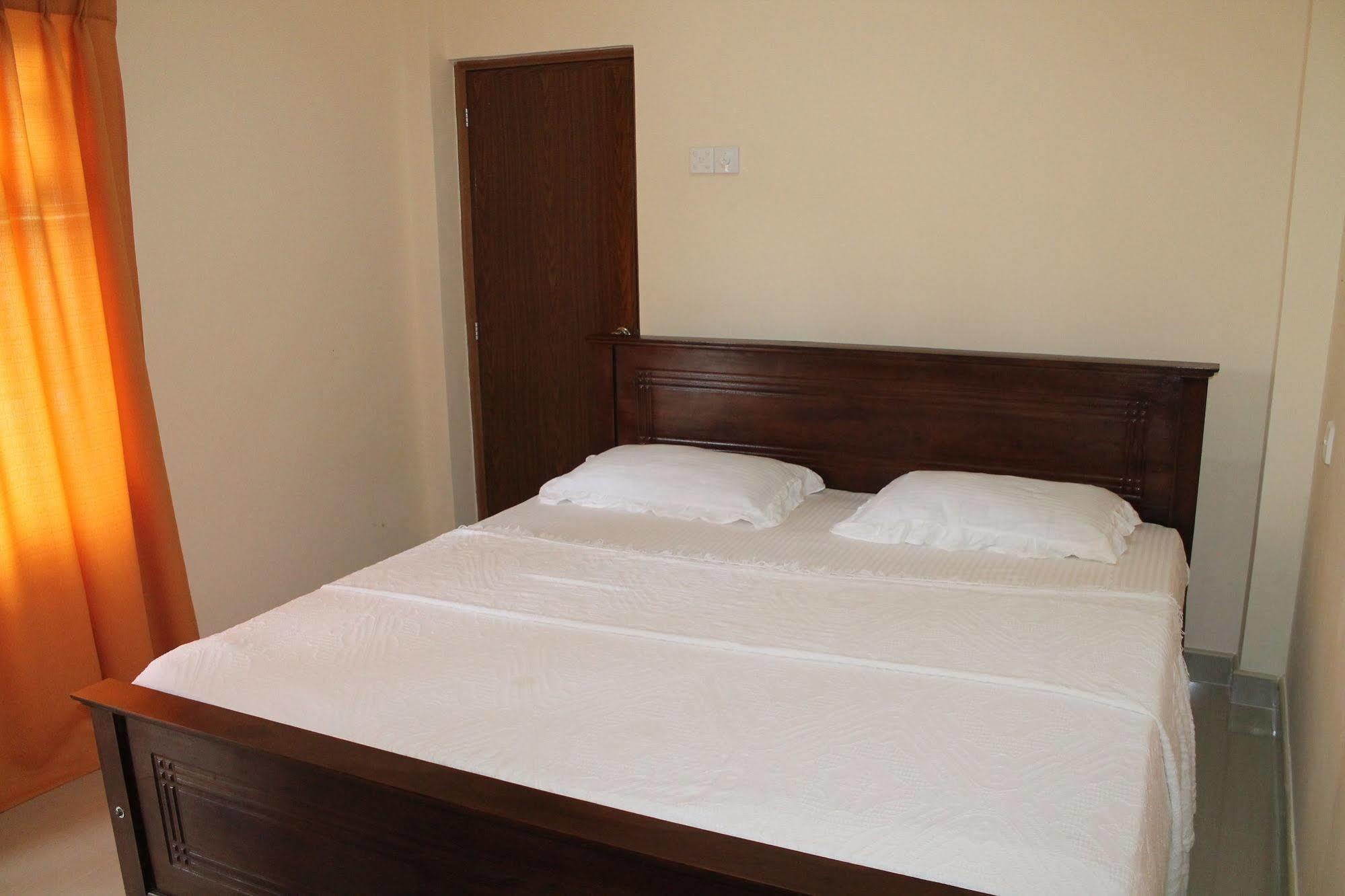 Heavens Holiday Resort Tennekumbura Exterior foto